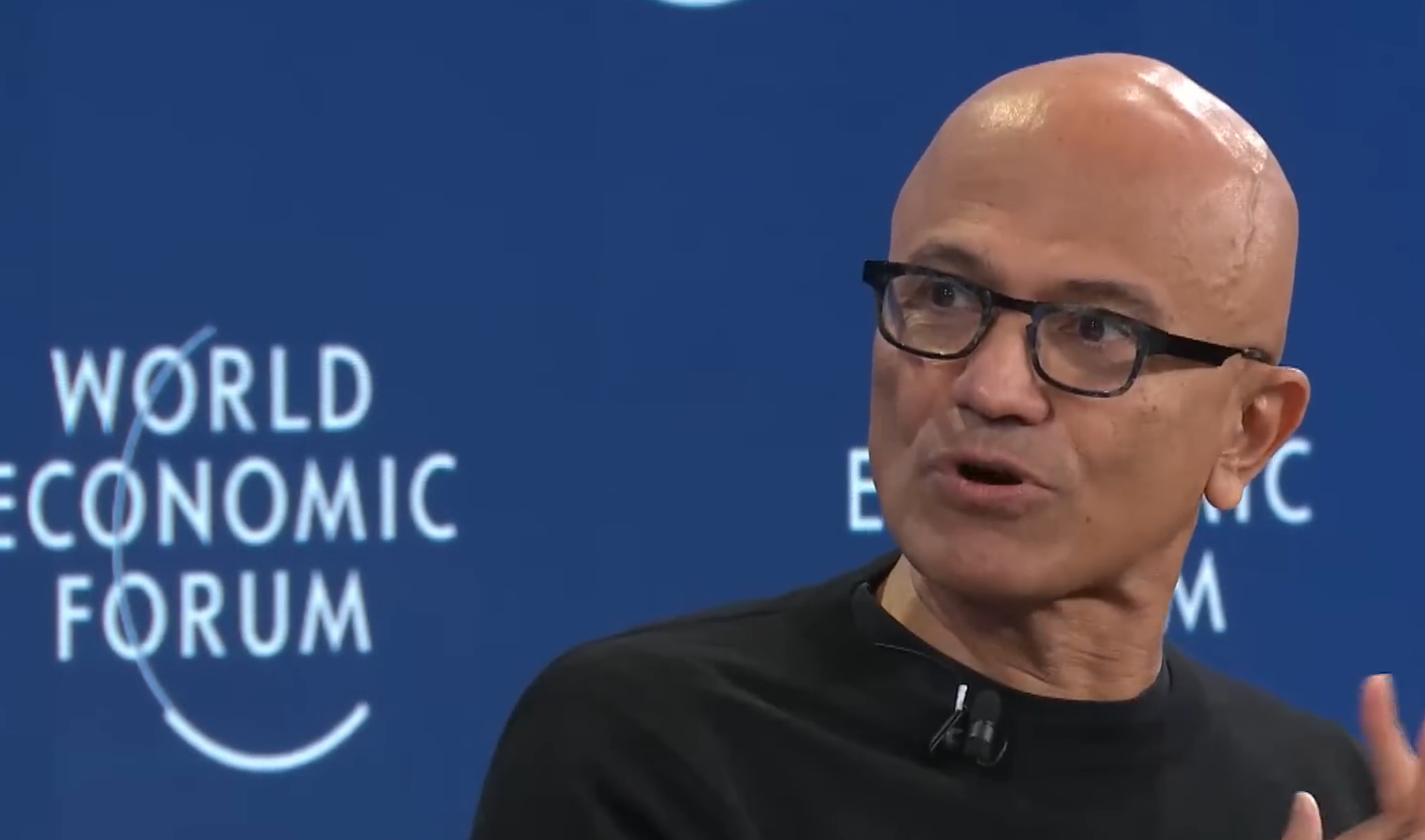 Satya Nadella จาก Microsoft ชี้ให้เห็นถึงยุค AI Platform Shift ที่เน้นความสำคัญของการปรับ Mindset และการ Upskill